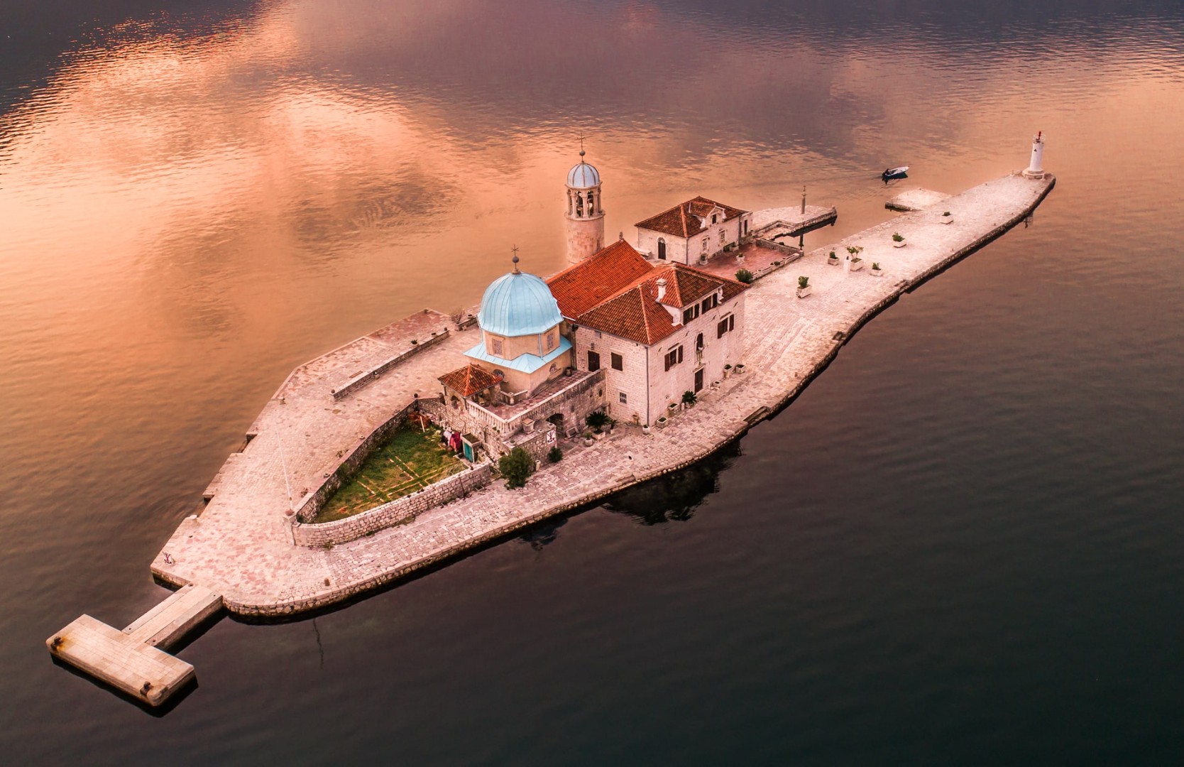 Sea Rush Speedboat Tours